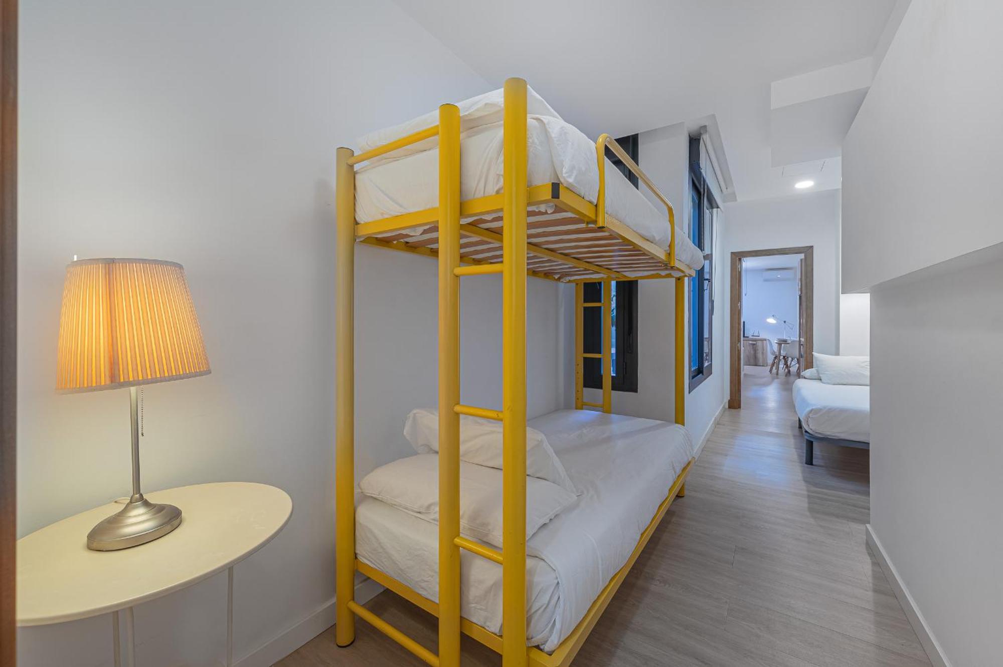 Dona Elvira Parras Apartment Malaga Exterior photo