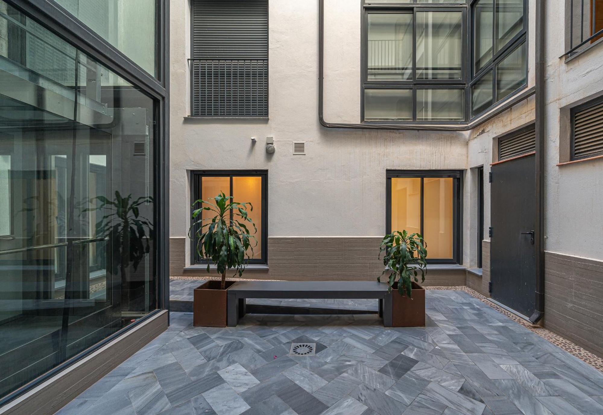 Dona Elvira Parras Apartment Malaga Exterior photo